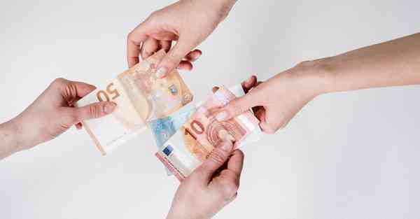 智能机器人与不锈钢