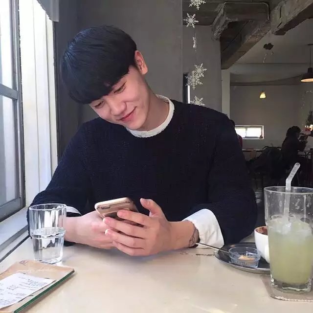 陆天蓝鸣