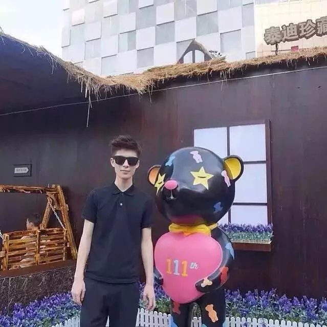 严萱媚利