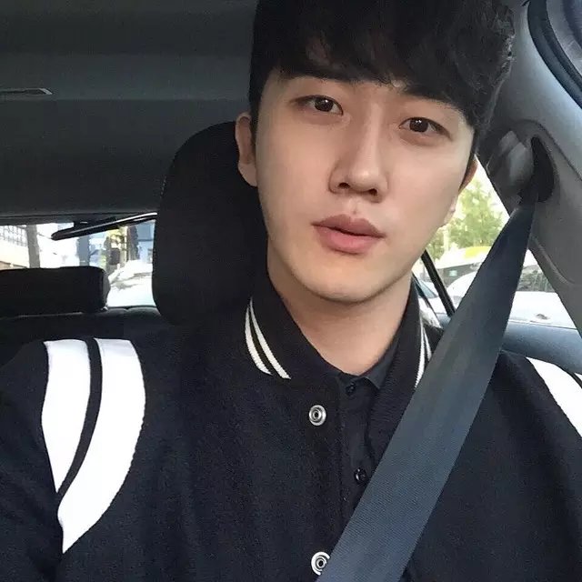 董峰彪玉