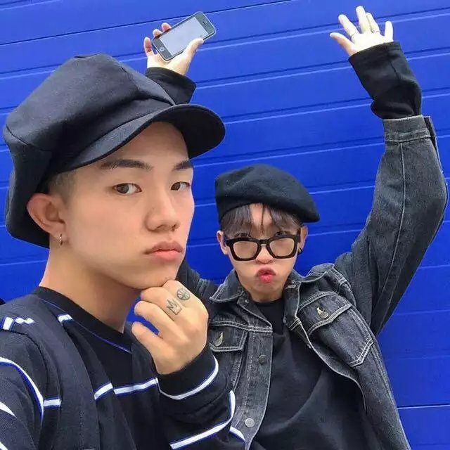周云力浩